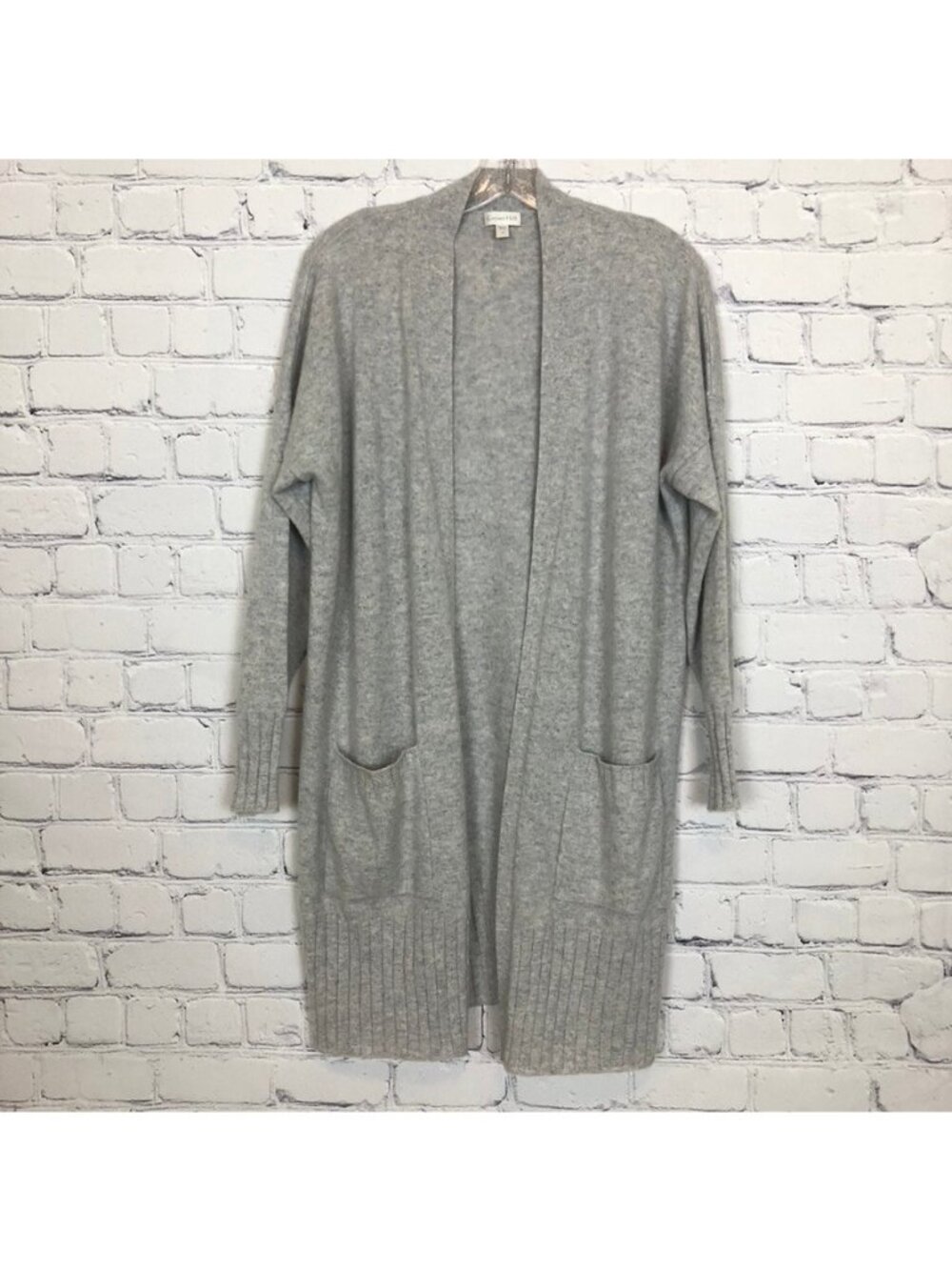 Garnet Hill Gray 100% Cashmere Cardigan Sweater Size M Pockets Open Front